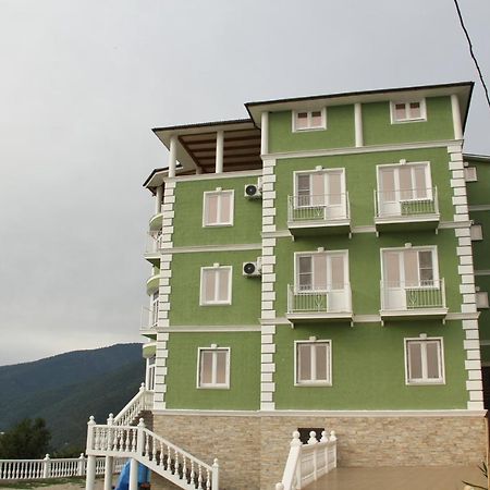 гостиница Взгорье Гагра Экстерьер фото